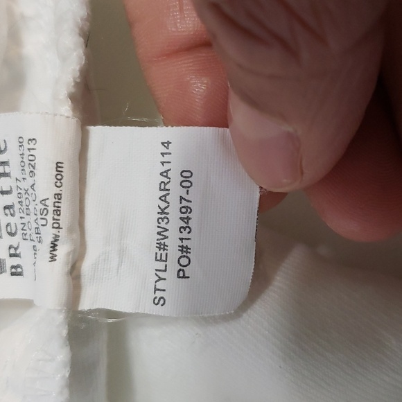 Prana Women's Kara Denim Short, Size 6 - Picture 13 of 13